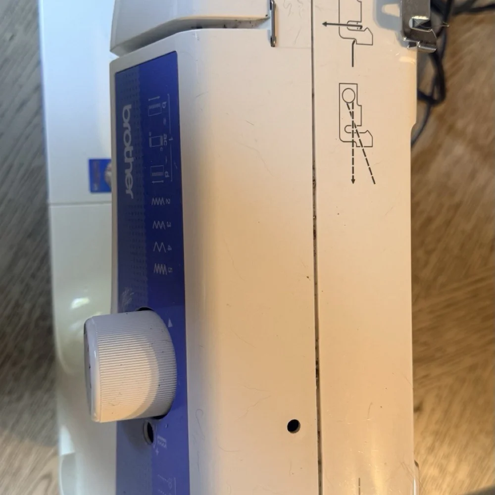 Brother LS-2125i Portable Sewing Machine 10 Stitch with Foot Pedal Tested